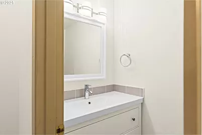 2535 SE 141st Ave #2, Portland, OR 97236 - Photo 10