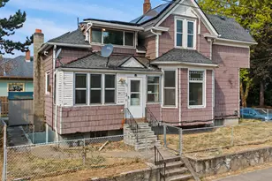 3954 SE Taylor St, Portland, OR 97214 - Photo 2