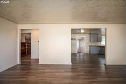 2806 Livingston Sta, Salem, OR 97301 - Photo 4