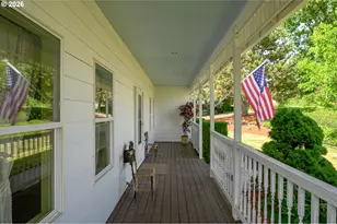 721 S Park St, Carlton, OR 97111 - Photo 4