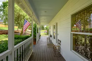 721 S Park St, Carlton, OR 97111 - Photo 6