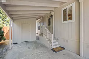 1000 S McKern Ct, Newberg, OR 97132 - Photo 2