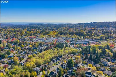 13750 SW Hiteon Dr, Beaverton, OR 97008 - Photo 46