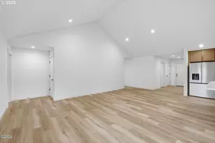 20220 Berkshire, Beaver, OR 97108 - Photo 10