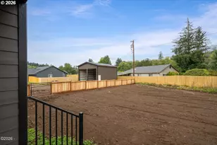 20220 Berkshire, Beaver, OR 97108 - Photo 32