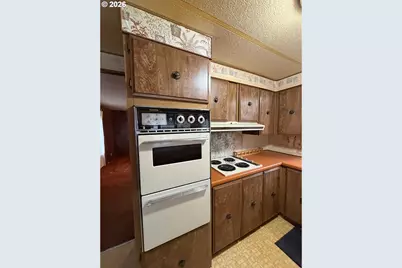 217 Main St, Wishram, WA 98673 - Photo 10