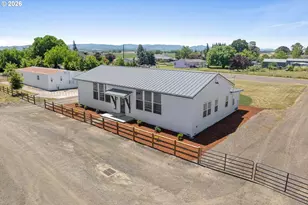 9015 Community Club Rd, Amity, OR 97101 - Photo 4