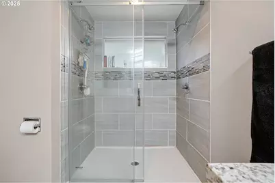 20168 SW Tillamook Ct, Tualatin, OR 97062 - Photo 38