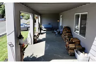 861 Jodee Ln, Brookings, OR 97415 - Photo 32
