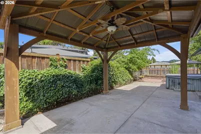 522 65th St, Springfield, OR 97478 - Photo 36