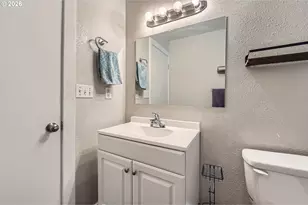 1643 NE 74th Ave, Portland, OR 97213 - Photo 14