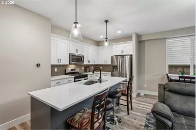 215 W Barbaras Way, Newberg, OR 97132 - Photo 14