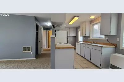 302 E Poplar, Joseph, OR 97846 - Photo 8