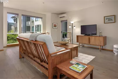 1125 NW 9th Ave #418, Portland, OR 97209 - Photo 4