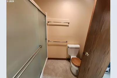 1880 Linnell Ave, Roseburg, OR 97471 - Photo 22