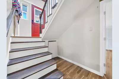 19130 NE Wasco Ct, Portland, OR 97230 - Photo 24