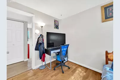 19130 NE Wasco Ct, Portland, OR 97230 - Photo 18