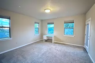 6451 Dogwood St, Springfield, OR 97478 - Photo 6
