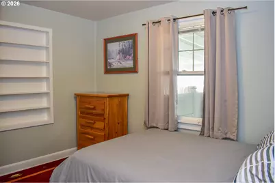 904 N Keene Way Dr, Medford, OR 97504 - Photo 16