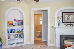 904 N Keene Way Dr, Medford, OR 97504 - Photo 14