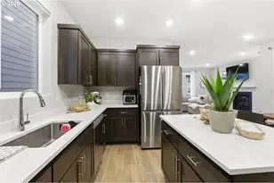 31066 NW Brooking St, North Plains, OR 97133 - Photo 10