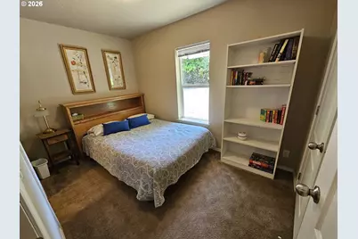6152 Tyee Rd, Umpqua, OR 97486 - Photo 8