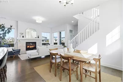 7039 SE Chinquapin Dr, Hillsboro, OR 97123 - Photo 12