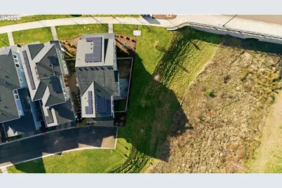 7039 SE Chinquapin Dr, Hillsboro, OR 97123 - Photo 42