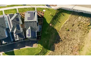 7039 SE Chinquapin Dr, Hillsboro, OR 97123 - Photo 42