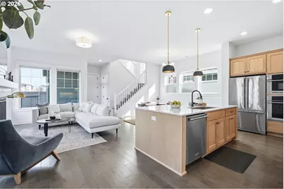 7039 SE Chinquapin Dr, Hillsboro, OR 97123 - Photo 6