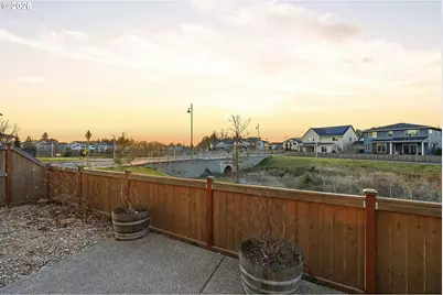 7039 SE Chinquapin Dr, Hillsboro, OR 97123 - Photo 40