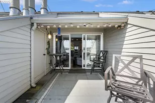 75 N Hayden Bay Dr, Portland, OR 97217 - Photo 24