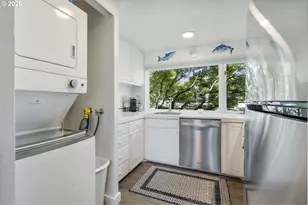 75 N Hayden Bay Dr, Portland, OR 97217 - Photo 14