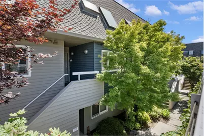 75 N Hayden Bay Dr, Portland, OR 97217 - Photo 1