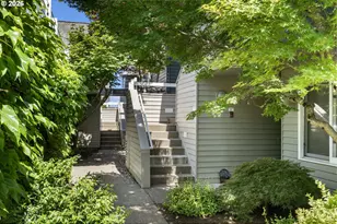 75 N Hayden Bay Dr, Portland, OR 97217 - Photo 2