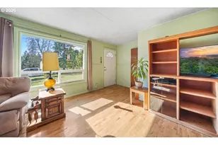 331 Hobbs Ln, Glendale, OR 97442 - Photo 6