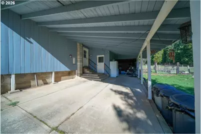 331 Hobbs Ln, Glendale, OR 97442 - Photo 4
