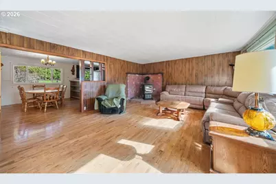 331 Hobbs Ln, Glendale, OR 97442 - Photo 10