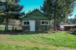 331 Hobbs Ln, Glendale, OR 97442 - Photo 34