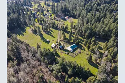 331 Hobbs Ln, Glendale, OR 97442 - Photo 1