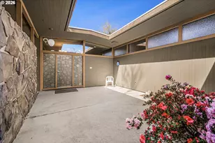 2205 N Country Club Dr, Canby, OR 97013 - Photo 6