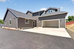 2581 Brockway Rd, Winston, OR 97496 - Photo 6