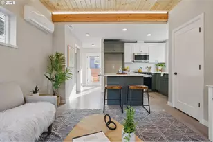 1123 SE Rhone St, Portland, OR 97202 - Photo 16