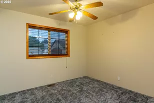 305 NW 9th Pl, Hermiston, OR 97838 - Photo 18