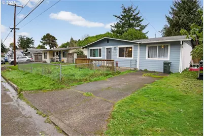 550 N Wasson St, Coos Bay, OR 97420 - Photo 2
