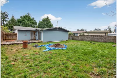 550 N Wasson St, Coos Bay, OR 97420 - Photo 24