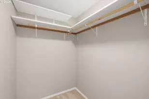 8917 SW 51st Ave, Portland, OR 97219 - Photo 26