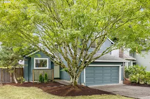 8917 SW 51st Ave, Portland, OR 97219 - Photo 2