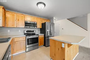 413 S Lair Ln, Newberg, OR 97132 - Photo 8