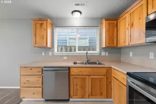 413 S Lair Ln, Newberg, OR 97132 - Photo 6
